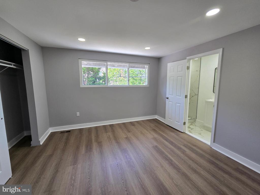 1426 DONDILL PLACE