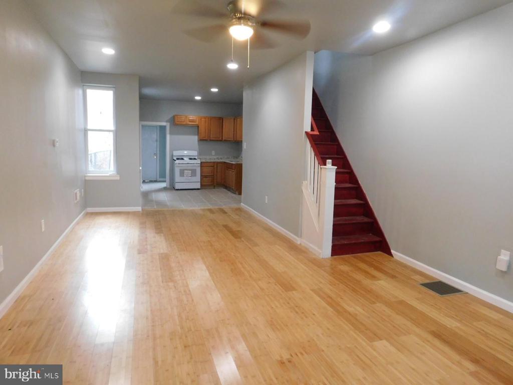 549 N CREIGHTON STREET