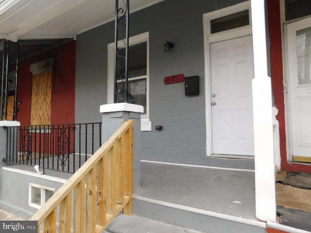 549 N CREIGHTON STREET