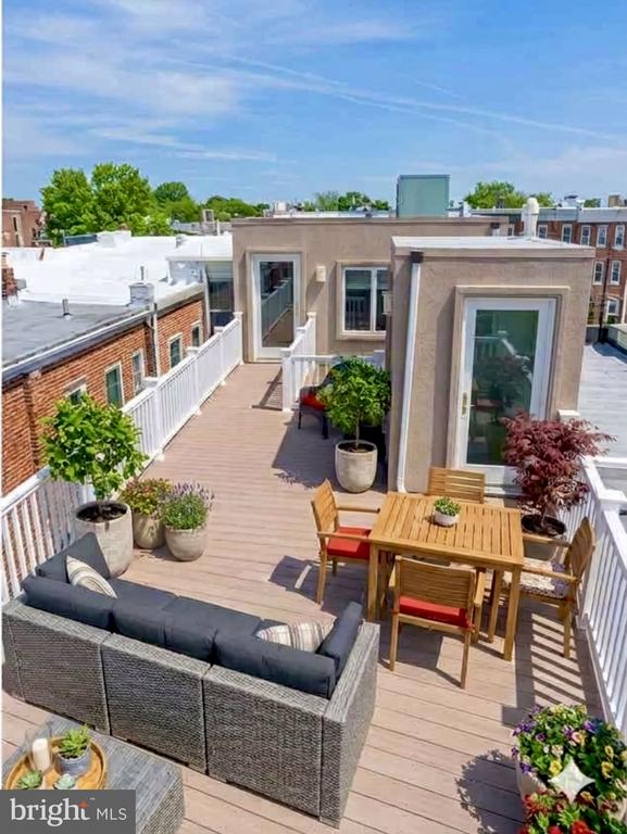 312 DICKINSON STREET