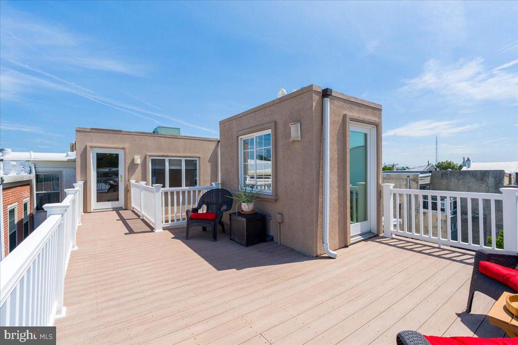 312 DICKINSON STREET