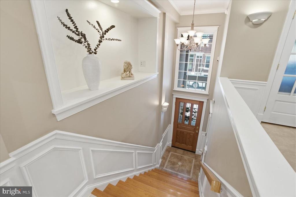 312 DICKINSON STREET