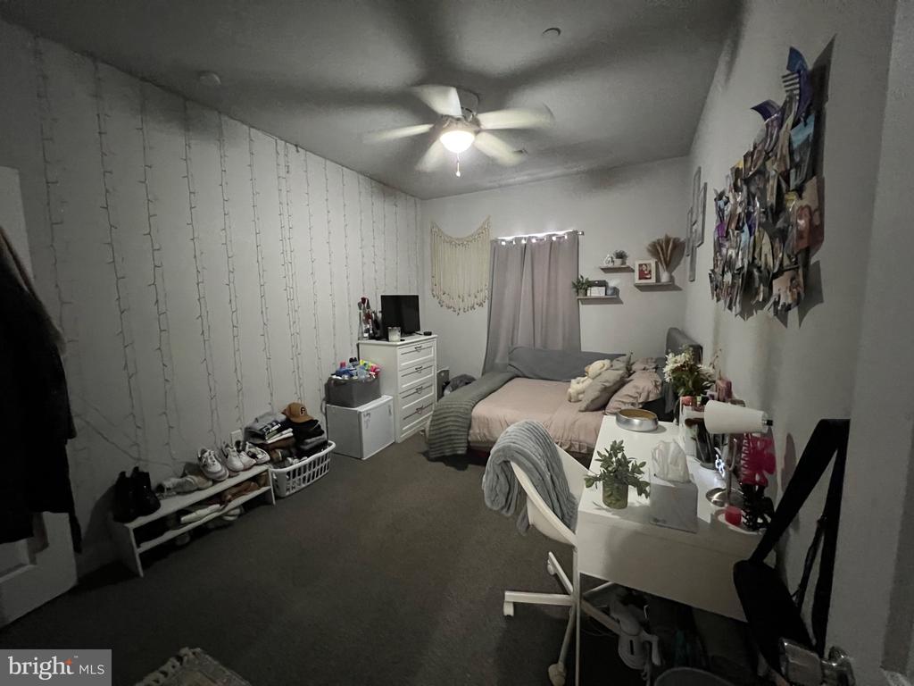 1803 W BERKS