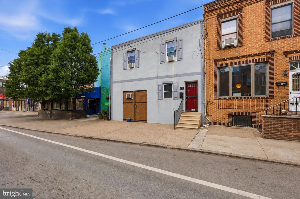 1117 MORRIS STREET