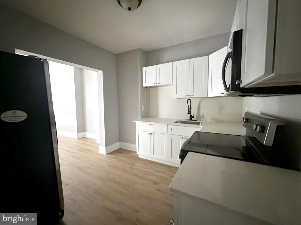 6041 HAZEL AVENUE Unit: 1