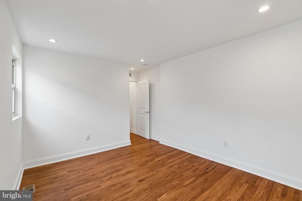 1818 S 4TH STREET
