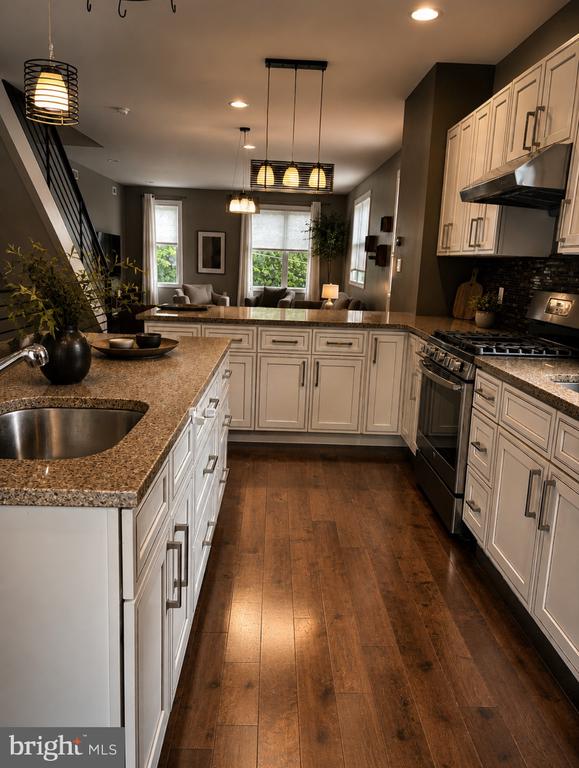286 PARKER AVENUE Unit: D