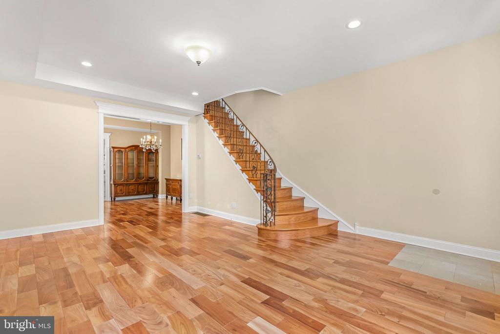 2515 S 16TH STREET