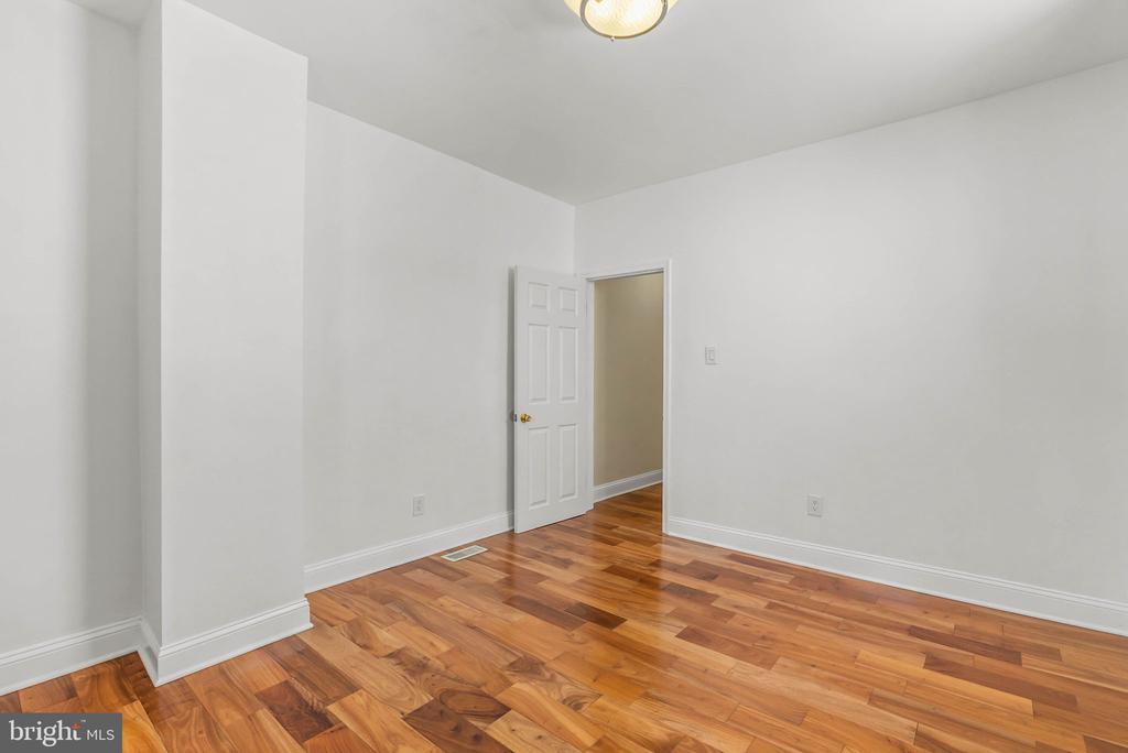 2515 S 16TH STREET