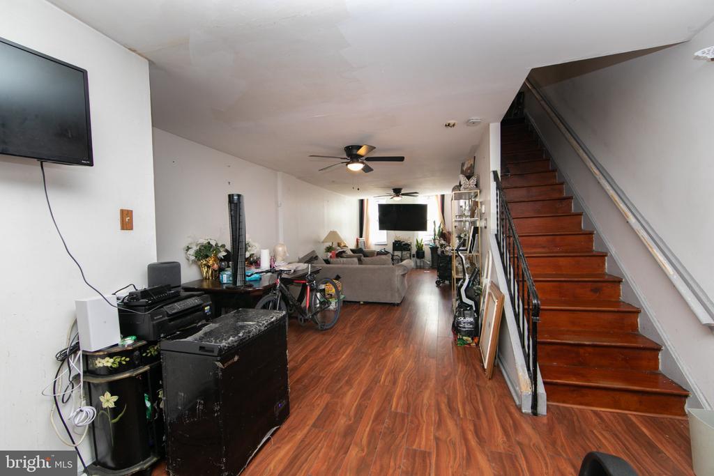 922 S 18TH STREET