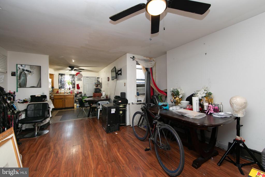 922 S 18TH STREET