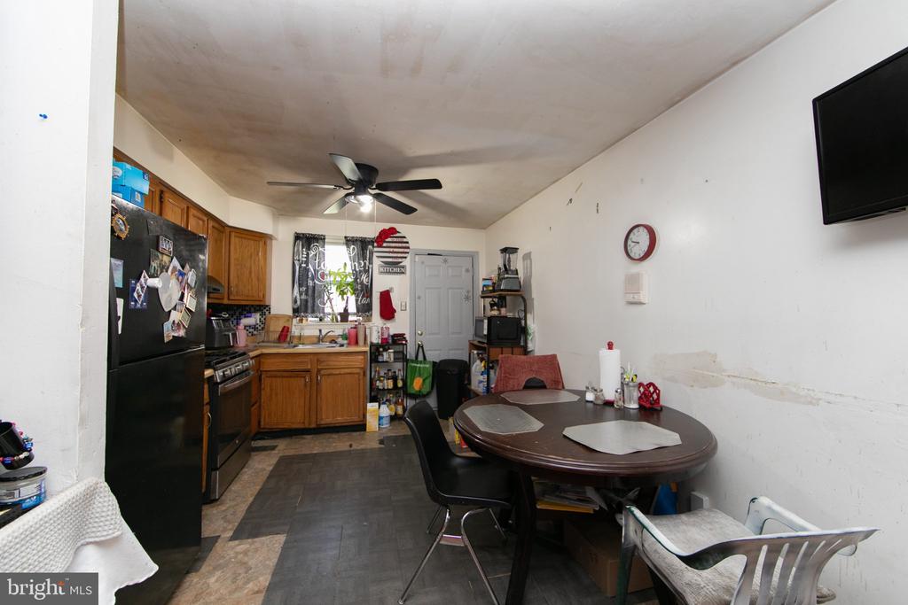 922 S 18TH STREET