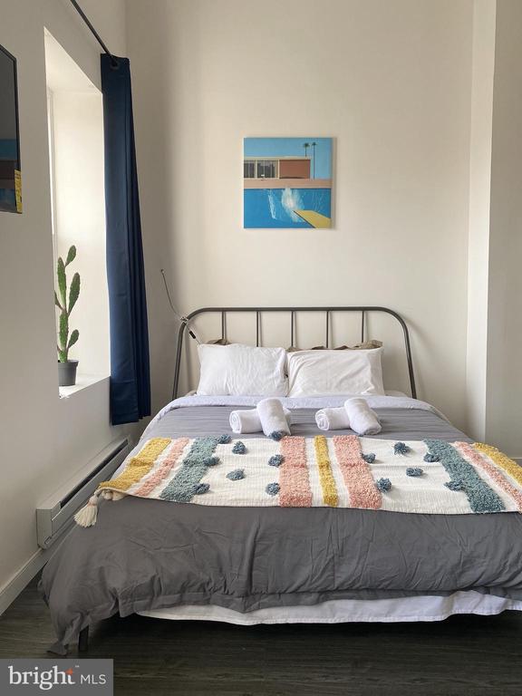 1725 BAINBRIDGE STREET Unit: 3F
