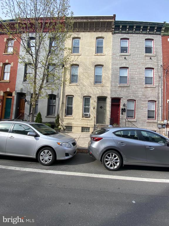 1725 BAINBRIDGE STREET Unit: 3F