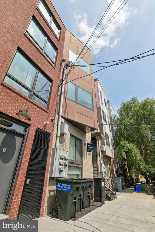 2019 E SUSQUEHANNA AVENUE