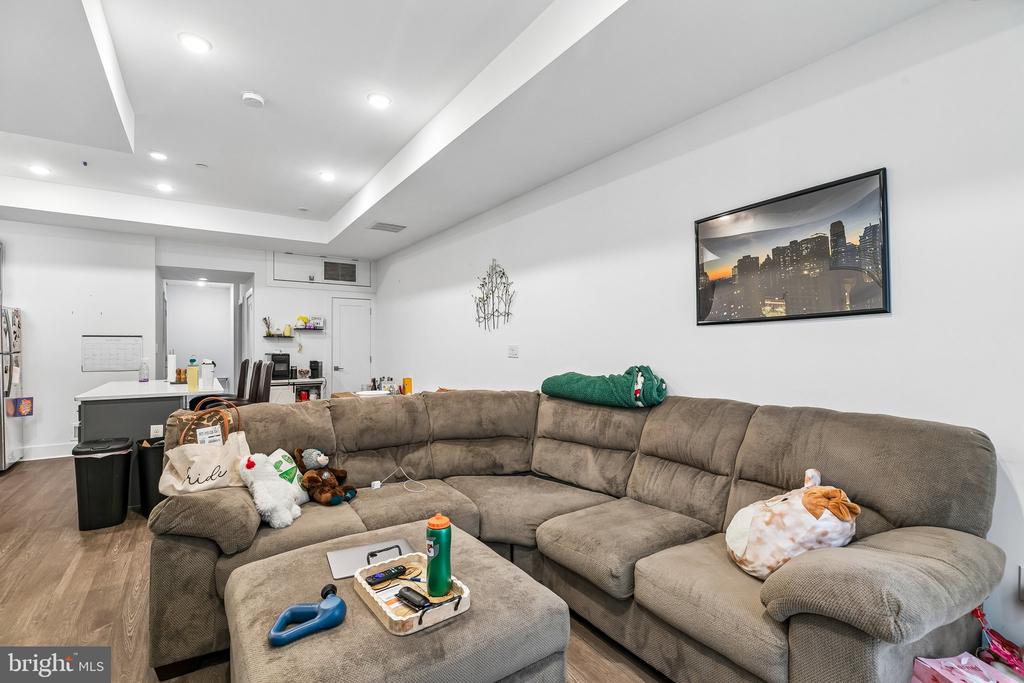 2019 E SUSQUEHANNA AVENUE