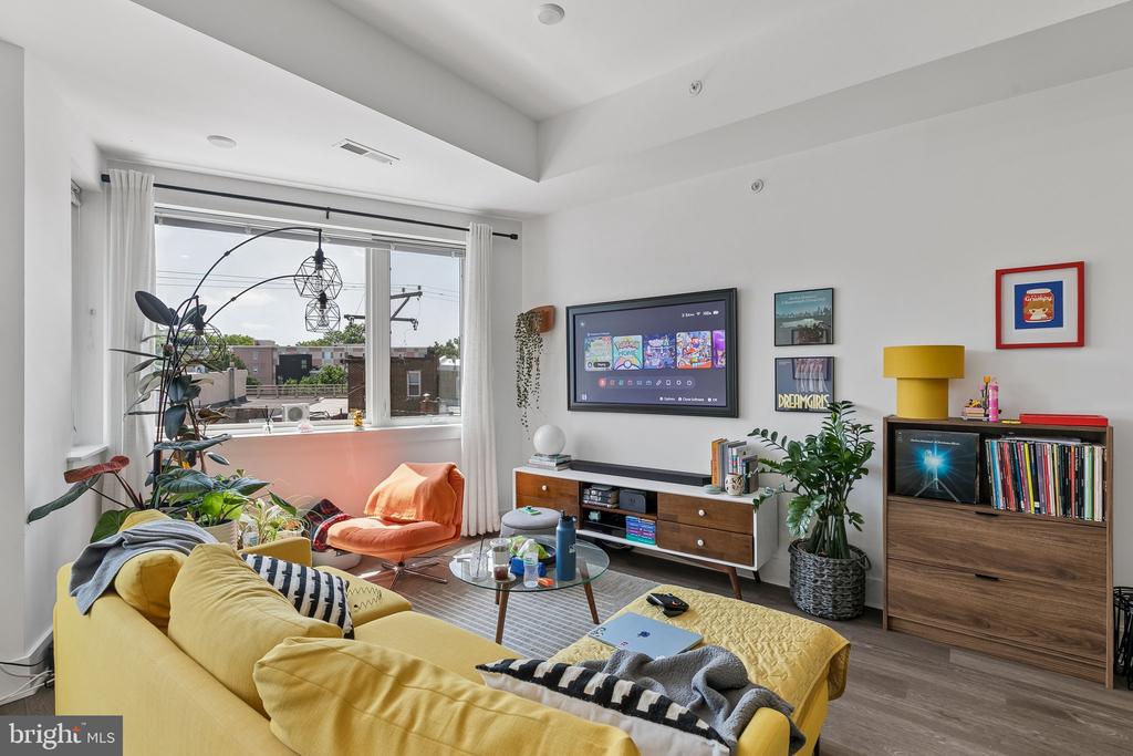 2019 E SUSQUEHANNA AVENUE