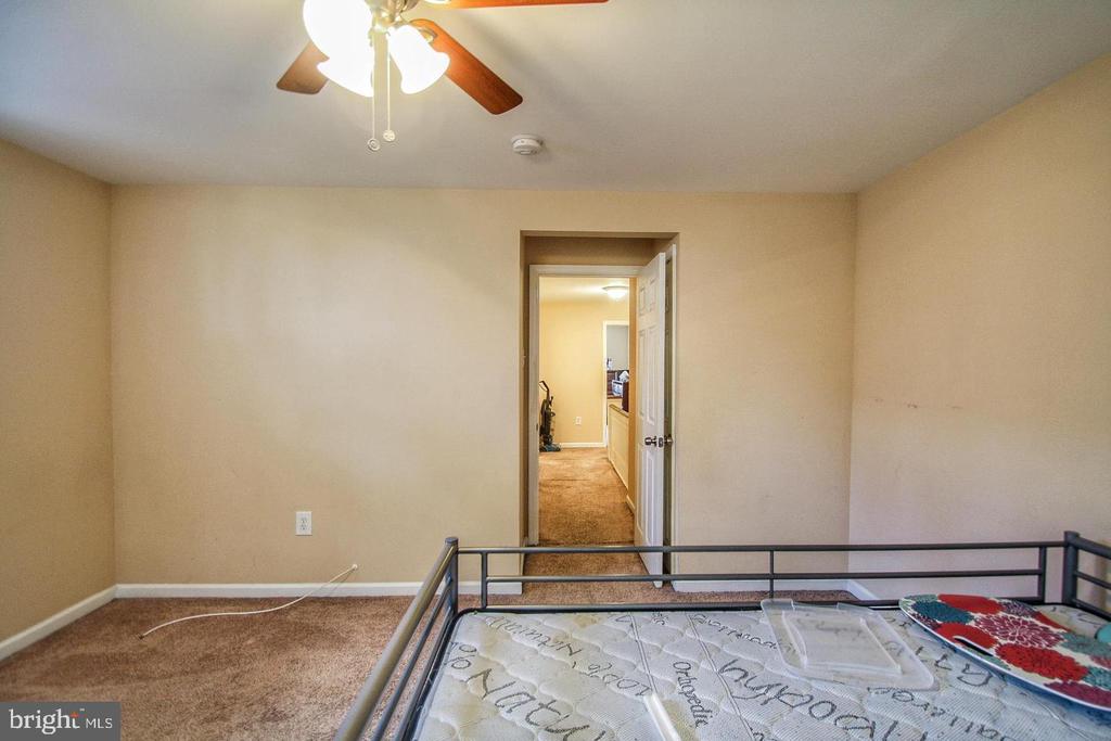 1974 74TH AVENUE