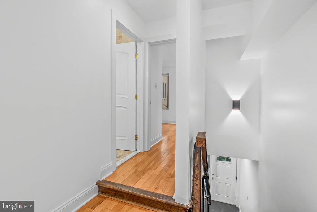 226 W WILDEY STREET