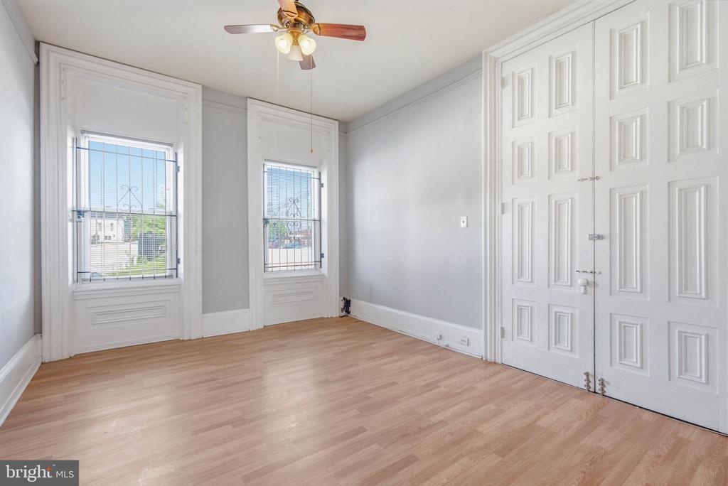 673 N 11TH STREET