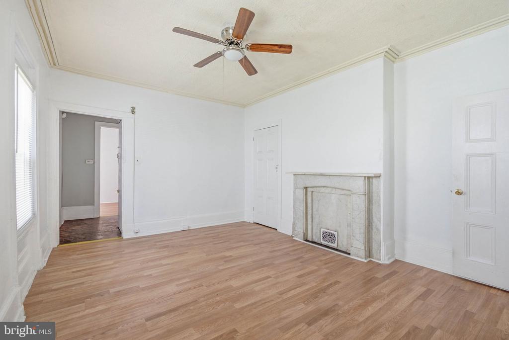 673 N 11TH STREET