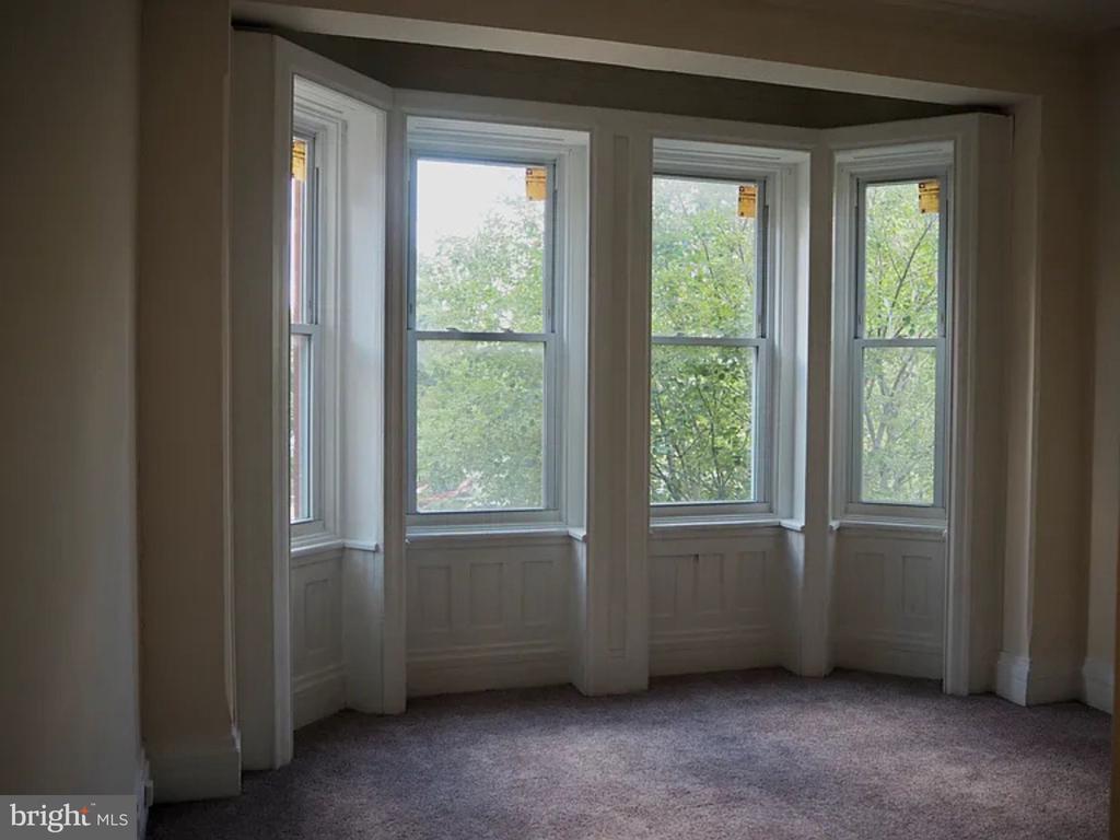 3318 ARCH STREET Unit: 2