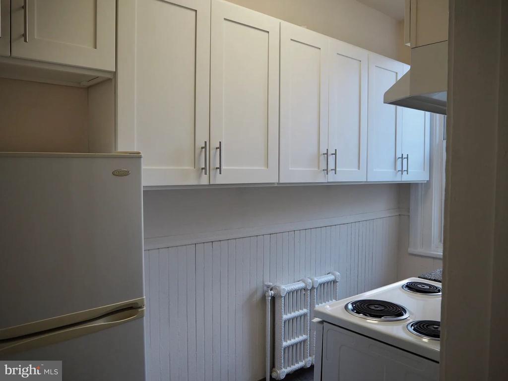 3318 ARCH STREET Unit: 2