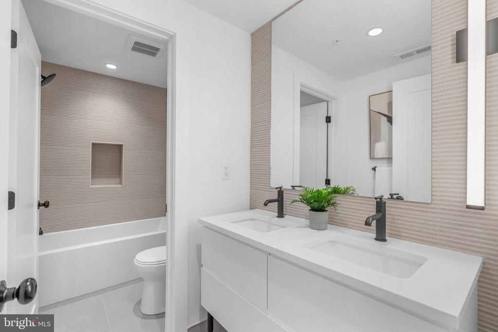 635 N 7TH STREET Unit: C2B