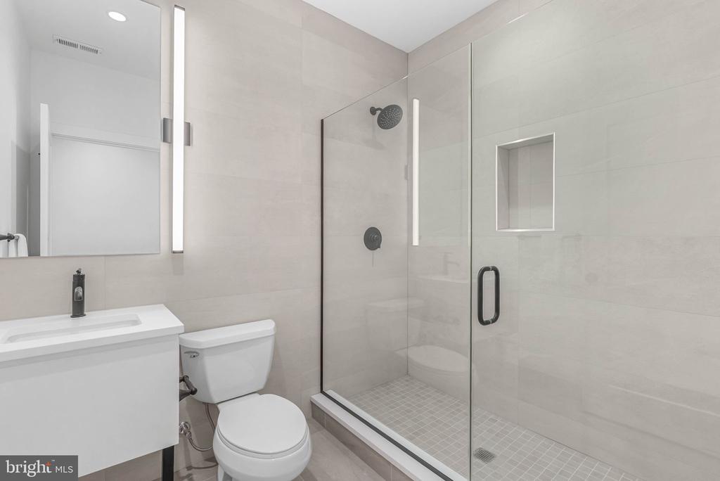 635 N 7TH STREET Unit: C2B
