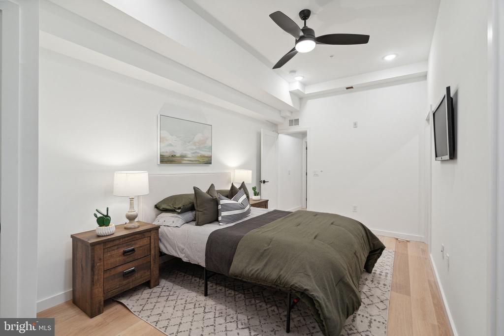 1623 CHRISTIAN STREET Unit: 1