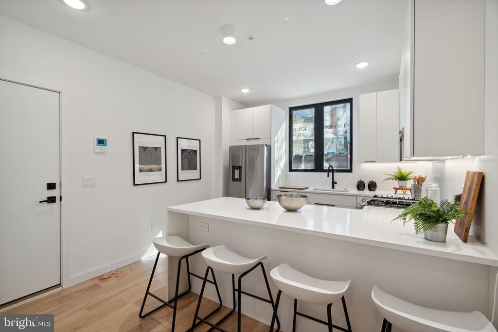 1623 CHRISTIAN STREET Unit: 1