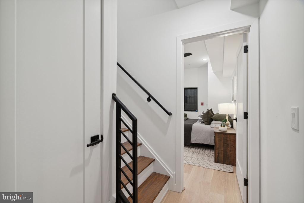 1623 CHRISTIAN STREET Unit: 1