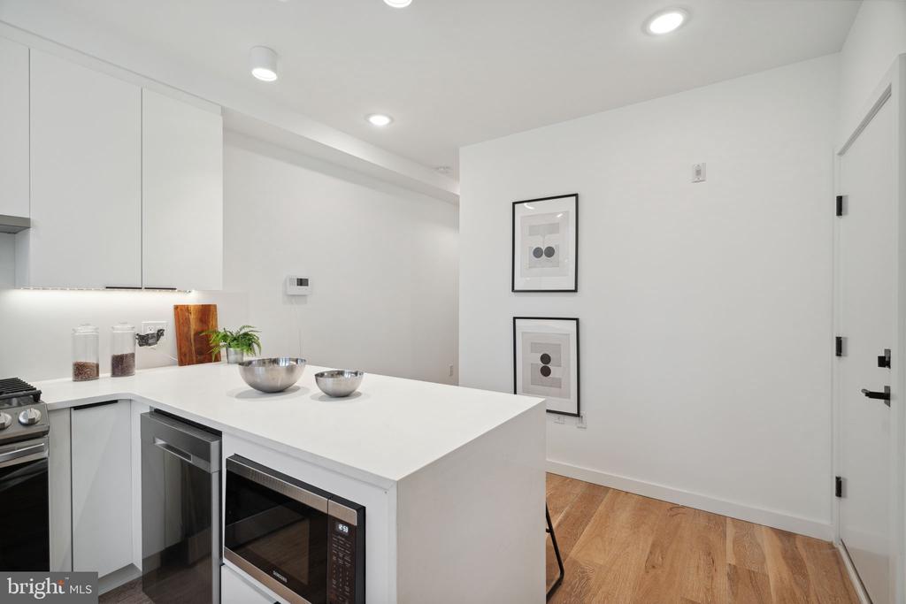 1623 CHRISTIAN STREET Unit: 1
