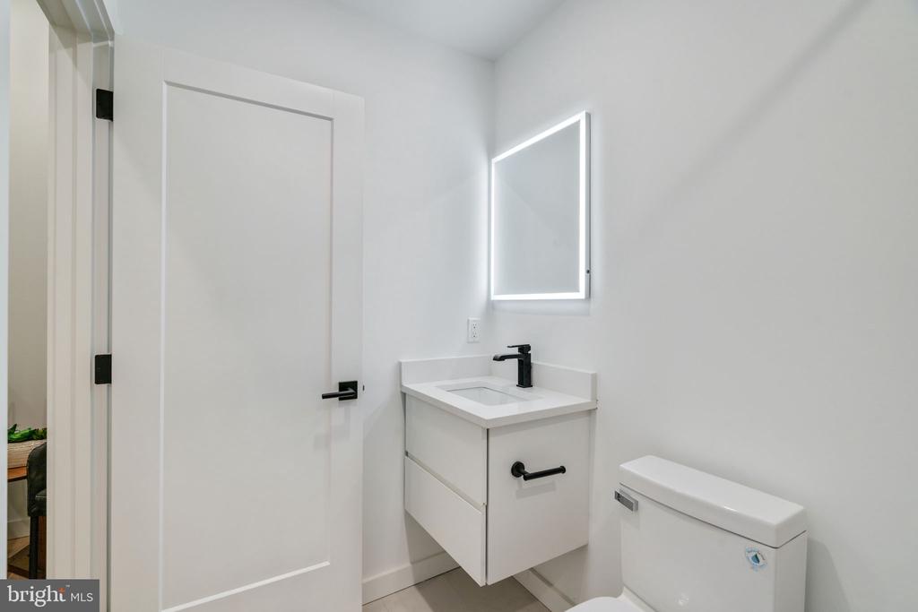 1623 CHRISTIAN STREET Unit: 1