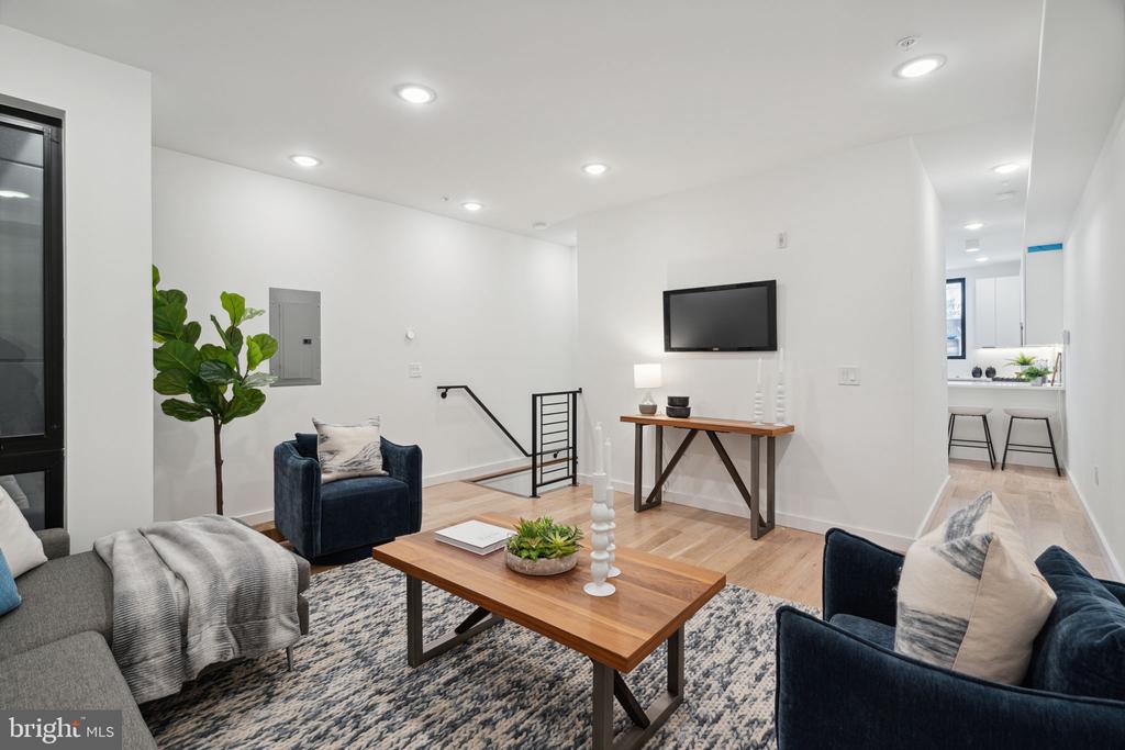 1623 CHRISTIAN STREET Unit: 1