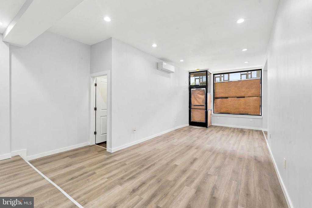 2728 N 5TH STREET Unit: 1ST FLOOR