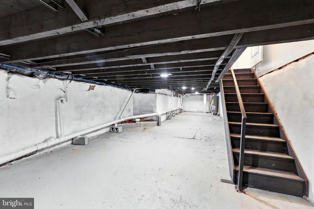 2728 N 5TH STREET Unit: 1ST FLOOR