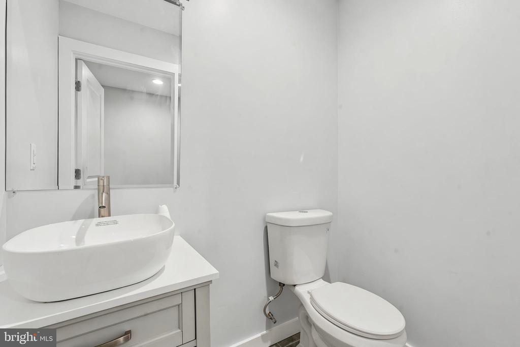 2728 N 5TH STREET Unit: 1ST FLOOR