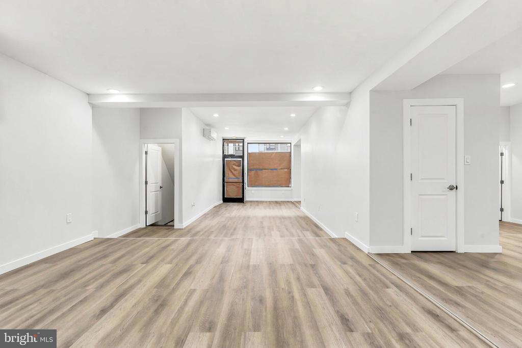 2728 N 5TH STREET Unit: 1ST FLOOR