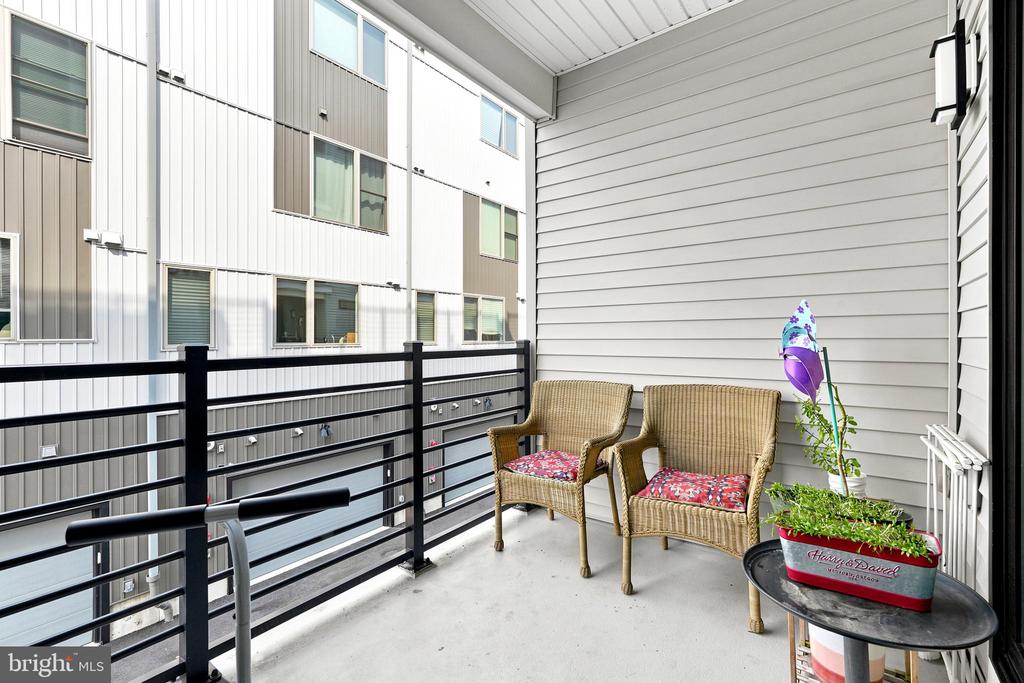 3001 CITYVIEW WALK Unit: 194