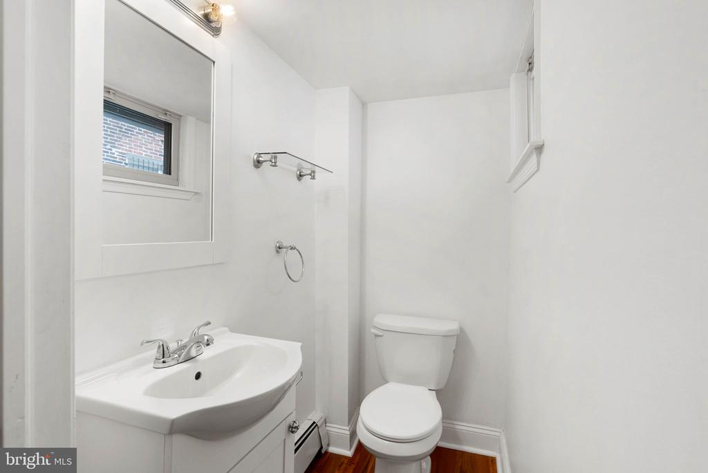 525 FITZWATER STREET Unit: 3