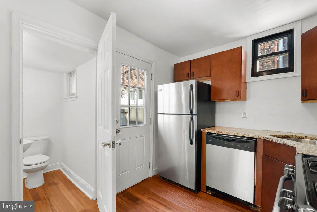 525 FITZWATER STREET Unit: 3