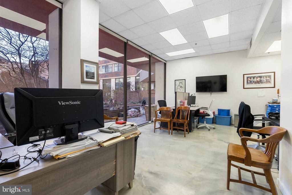 1420 LOCUST STREET Unit: 420