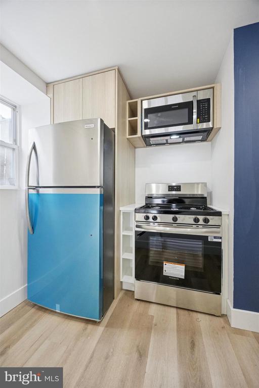 4522 BAKER STREET Unit: 17