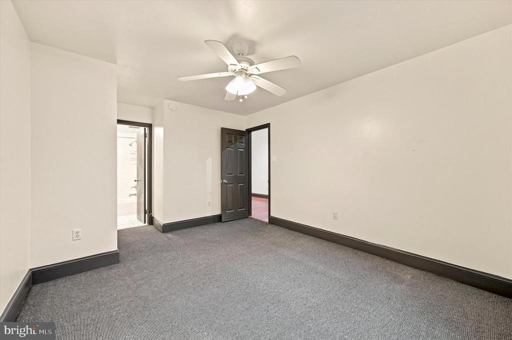 1914 FAIRMOUNT AVENUE Unit: 2