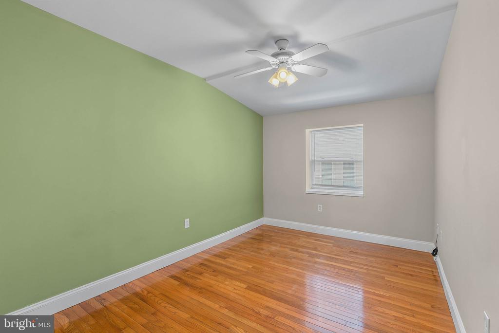 303 S 11TH STREET Unit: 15