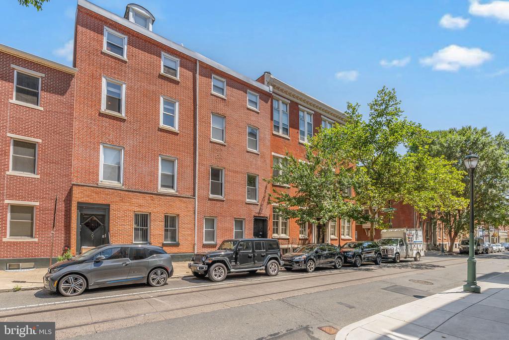 303 S 11TH STREET Unit: 15