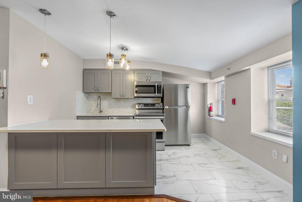 303 S 11TH STREET Unit: 15