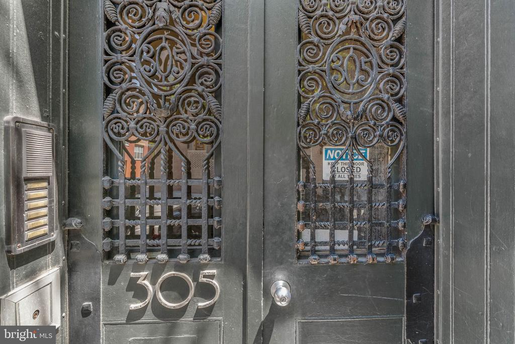 303 S 11TH STREET Unit: 15