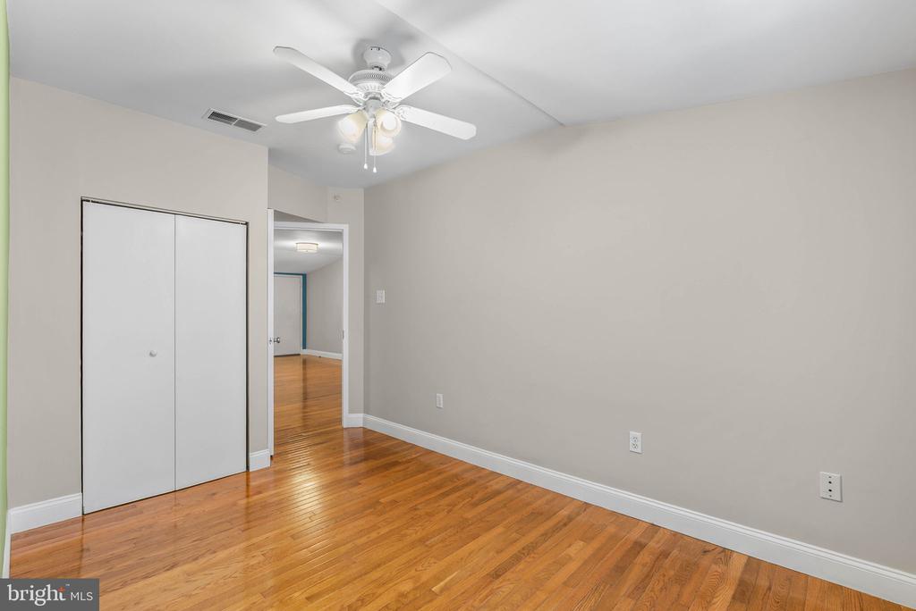 303 S 11TH STREET Unit: 15